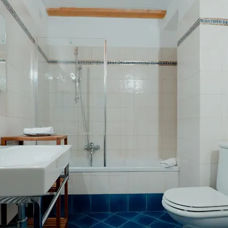 דירה Finestre Su Cavana Historical Center